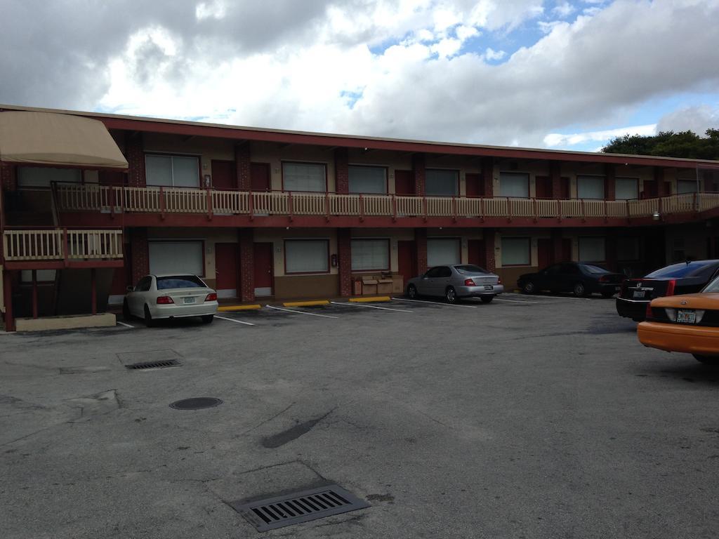 Palacio Inn Motel Miami Springs Buitenkant foto