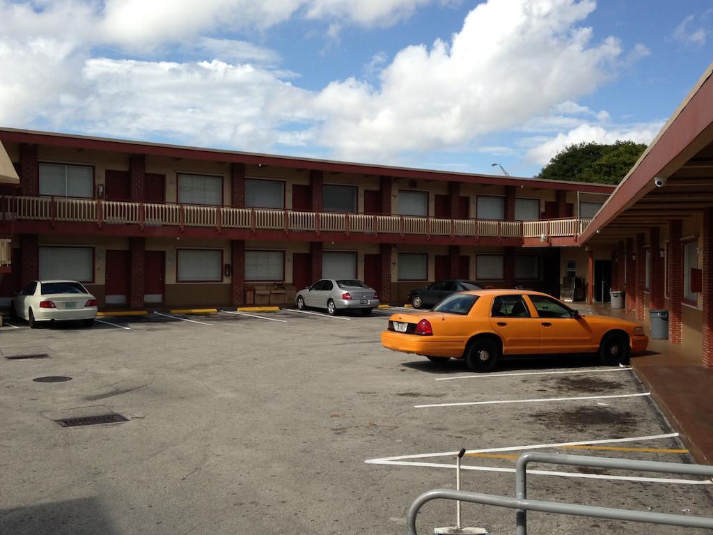 Palacio Inn Motel Miami Springs Buitenkant foto